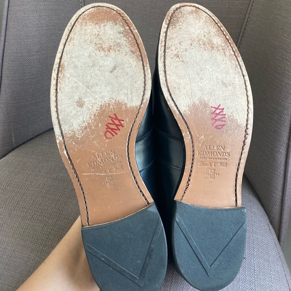 Allen Edmonds Randolph Penny Loafers in Black 12 - Picture 4 of 9